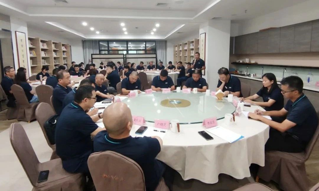 E:\lys\工作\綜合部\公司重大活動、新聞\2023.01.17 湖里區(qū)區(qū)委常委、副區(qū)長王達帶隊慰問我司\網(wǎng)站\微信圖片_20230209145301.jpg